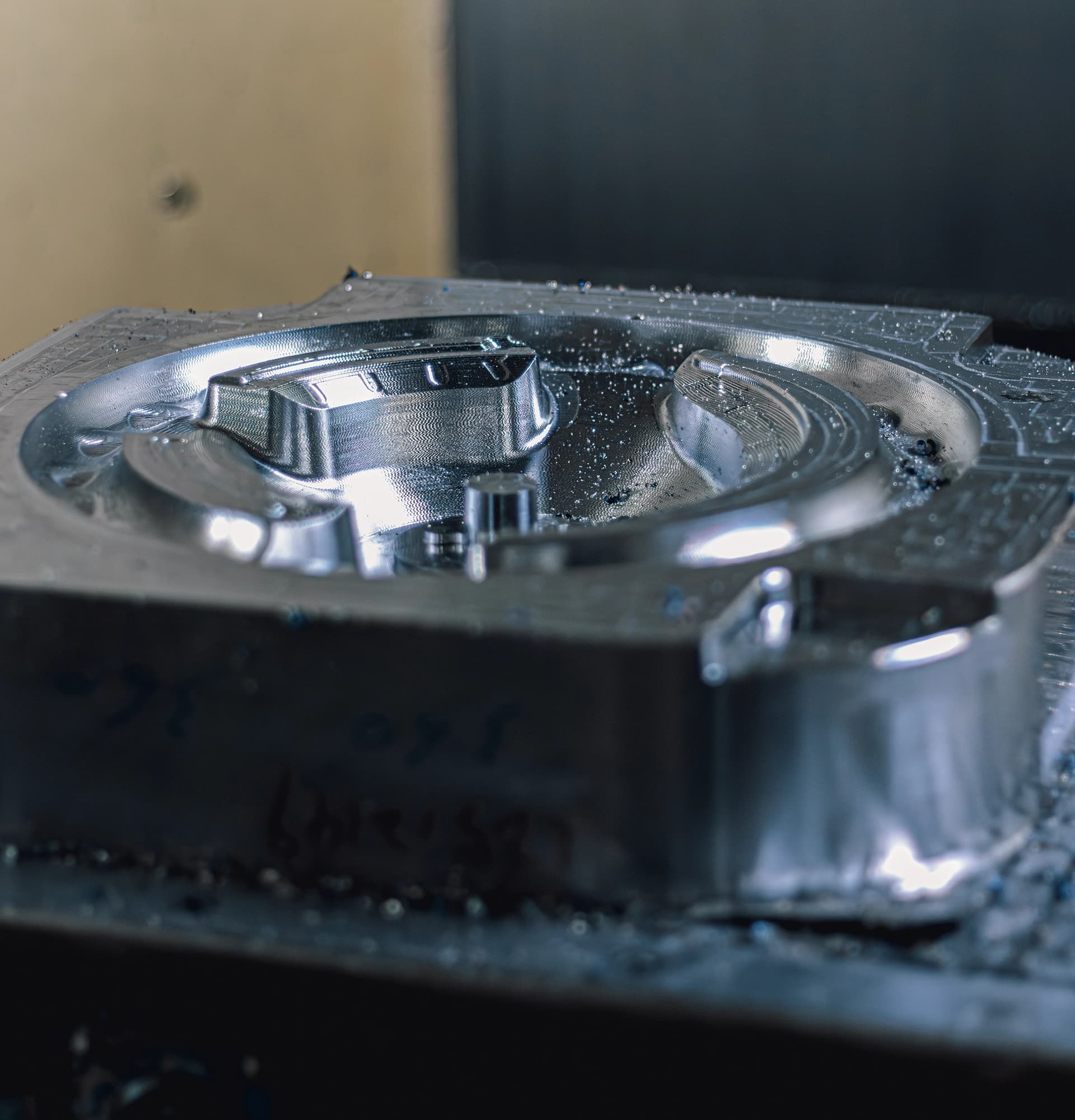 Die casting mold with precision-machined cavity